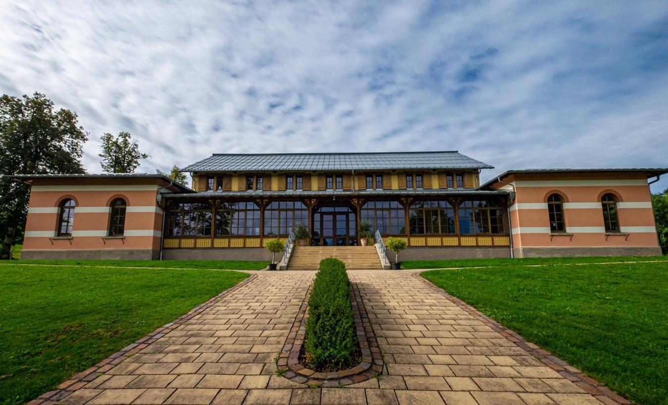 Albgut Offiziersspeiseanstalt historisches Gebäude Münsingen Schwäbische Alb Eventlocation