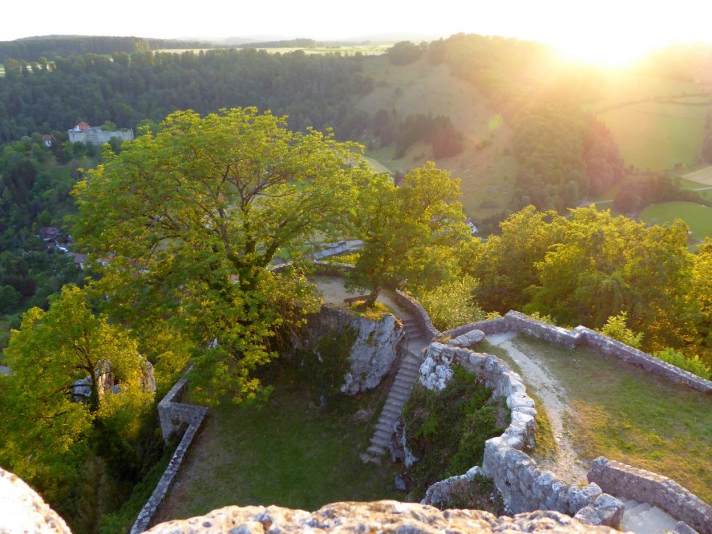 Der Sonnenuntergang vom Bergfried der Burg aus