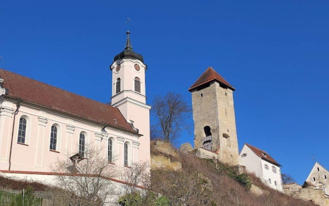 Pfarrkirche St. Georg Rechtenstein Barockkirche Schwäbische Alb Zwiebelturm