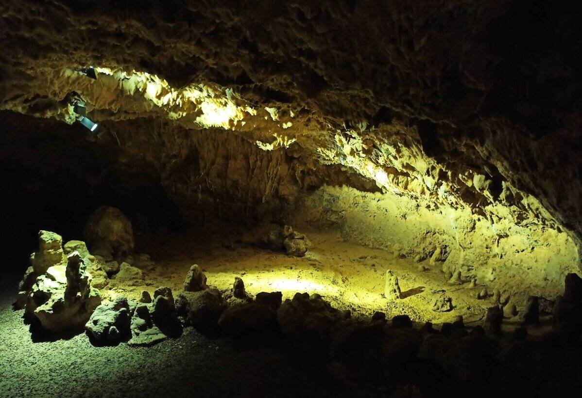 Charlottenhöhle Schwäbische Alb LED-beleuchtete Tropfsteine