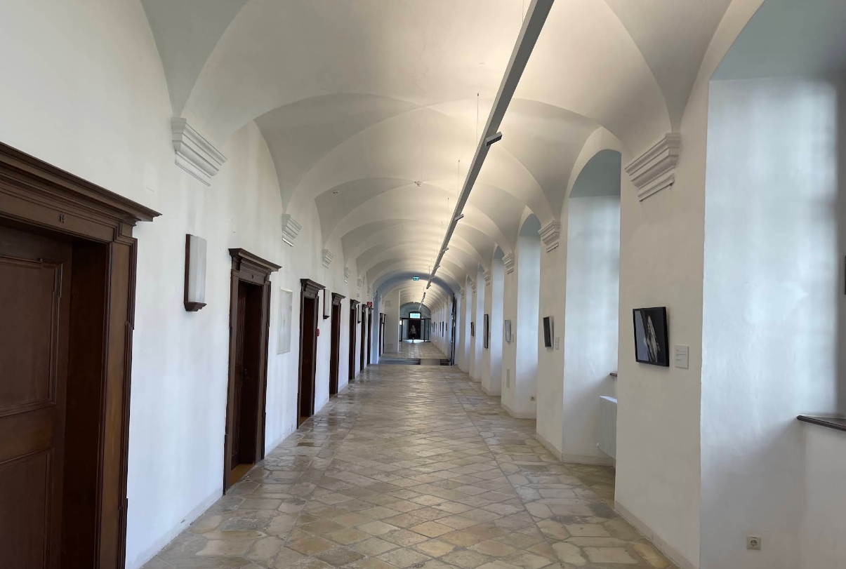 Kloster Obermarchtal historischer Kreuzgang Gewölbe Schwäbische Alb