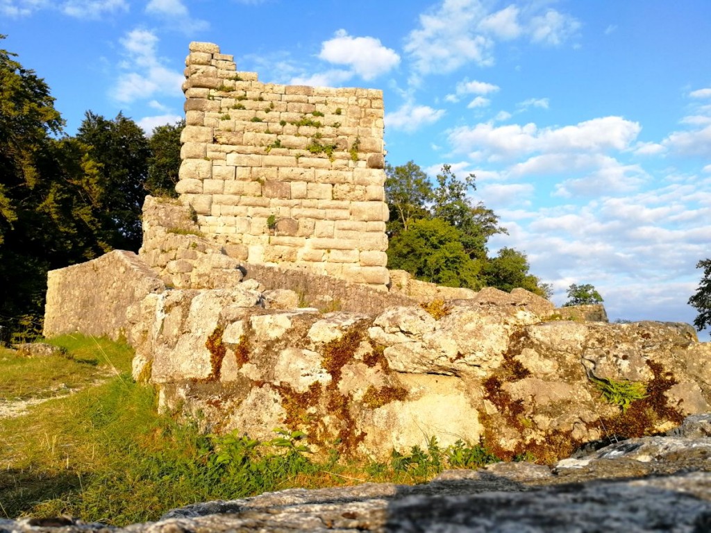 Bergfried Hohengundelfingen