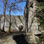 Im Inneren der Kernburg Burgruine Rauber