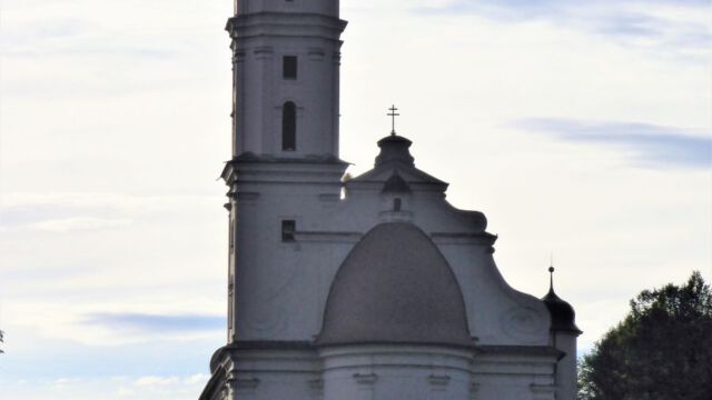 Schlosskirche Hohenstadt von hinten Schlosskirche Hohenstadt von hinten