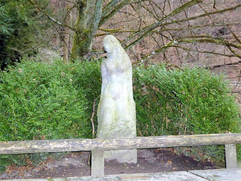 Das Denkmal der schönen Lau am Blautopf