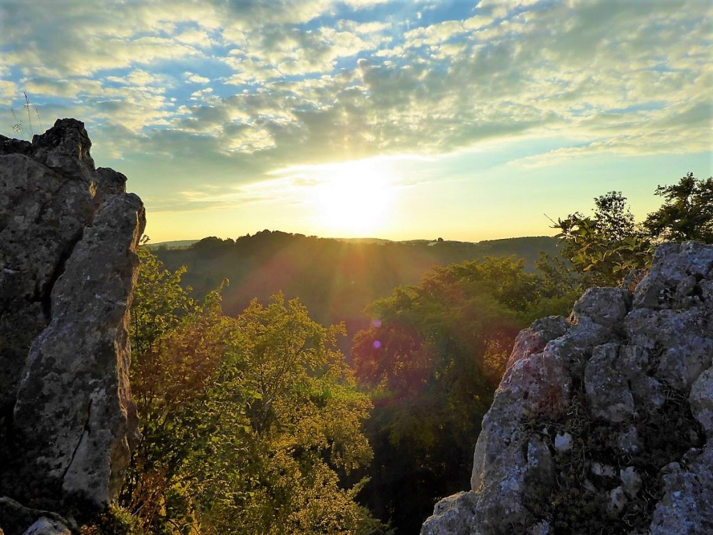 Auf dem Kamelfels der Burg